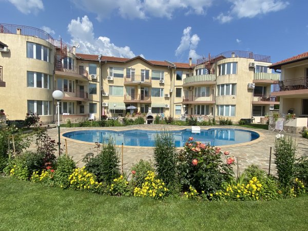 Apartments in complex Daisy 6 b