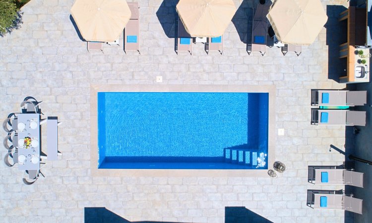 Moonlight Grand Villa Heated Pool — photo 4