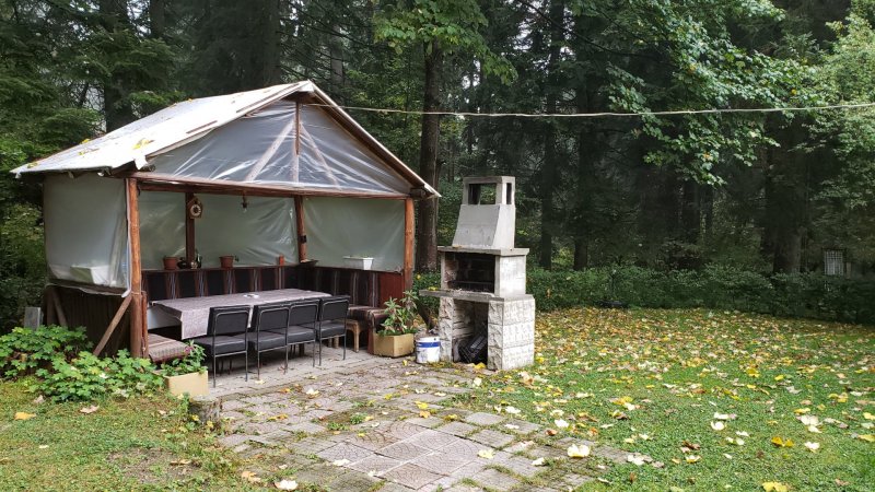 Borovets- Alpine chalet and barbecue outside — photo 2