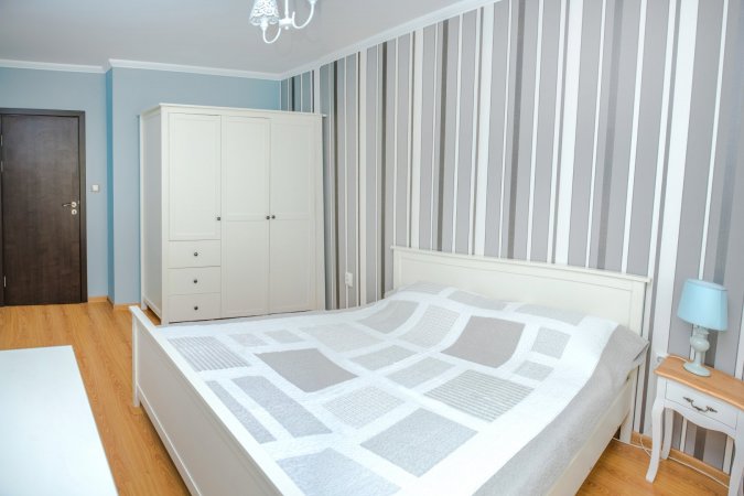Luxury one-bedroom apartment for rent and parking in the center of Veliko Tarnovo — photo 4