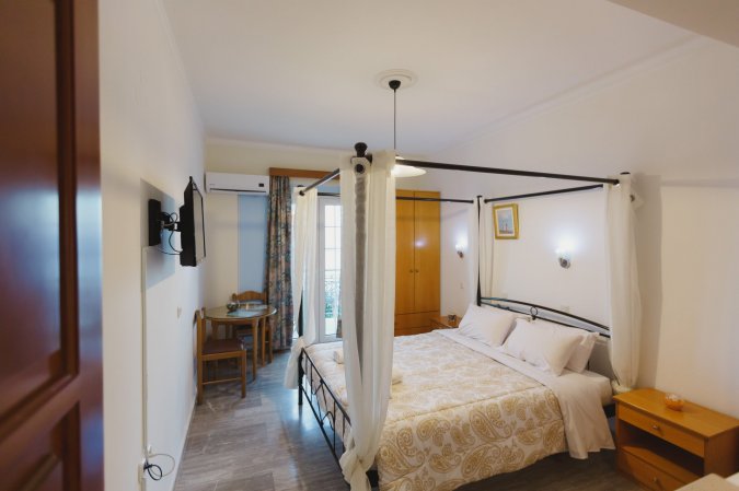 Deluxe Studio Sea & Village View — photo 4