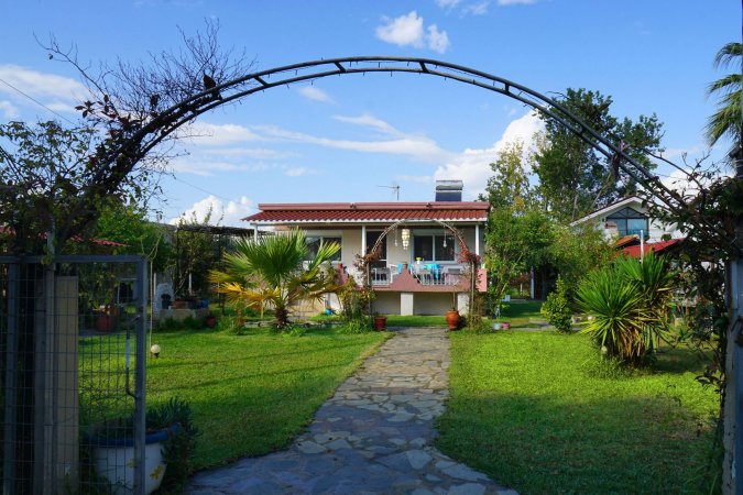 Garden Summer House - Myrodato