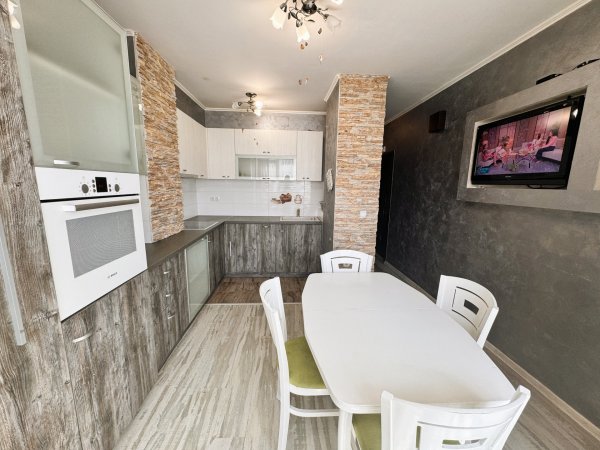 1BR Apartment Next to Grand Mall Varna — фото 3
