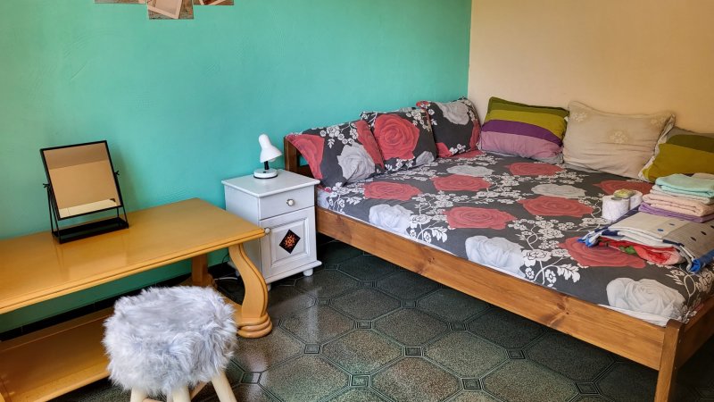 One-Bedroom Apartment with Balcony