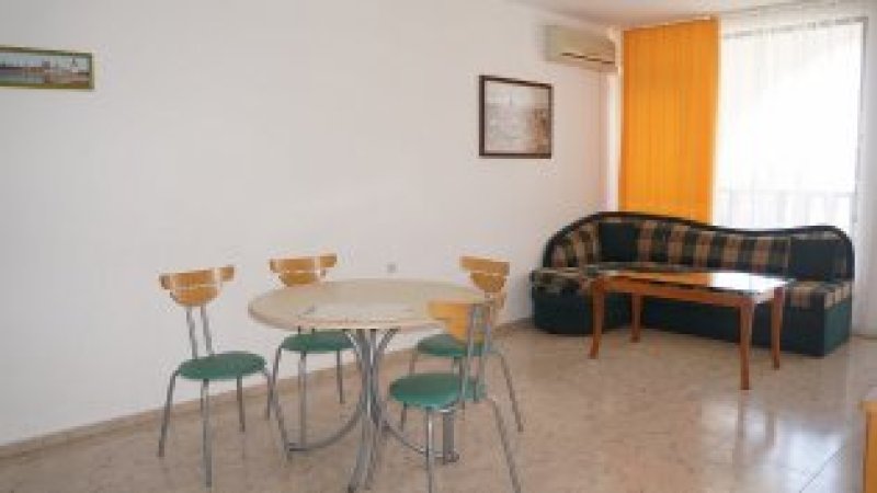 Apartment with 1 bedroom in Sveti Vlas — photo 1