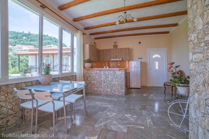 Luxury apartment for 4-7p. Pool access 100mts the beach. — photo 2