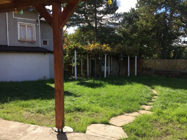 Nikola's House — photo 1