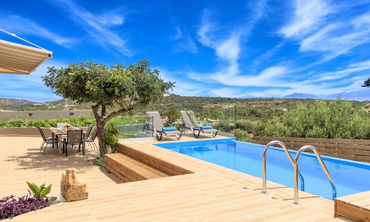 Canes Villa Heated Pool — photo 5