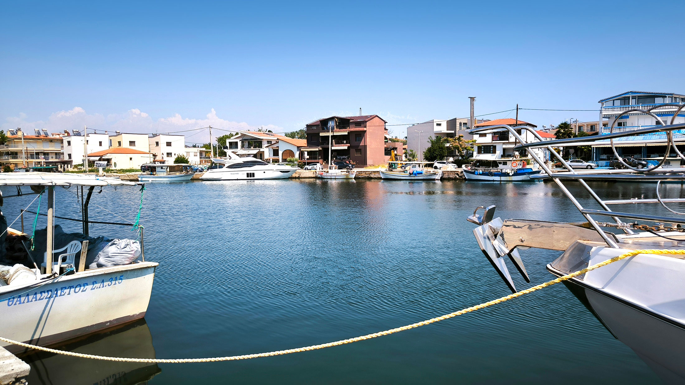 Captain’s Harbor Panorama | Seafront Maisonette in Fanari